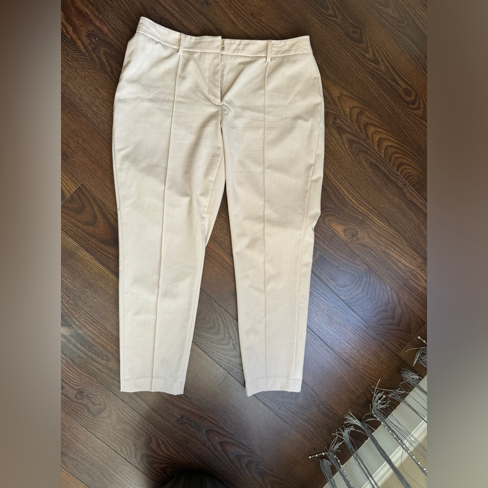 Ellen Tracy Light Beige Trousers